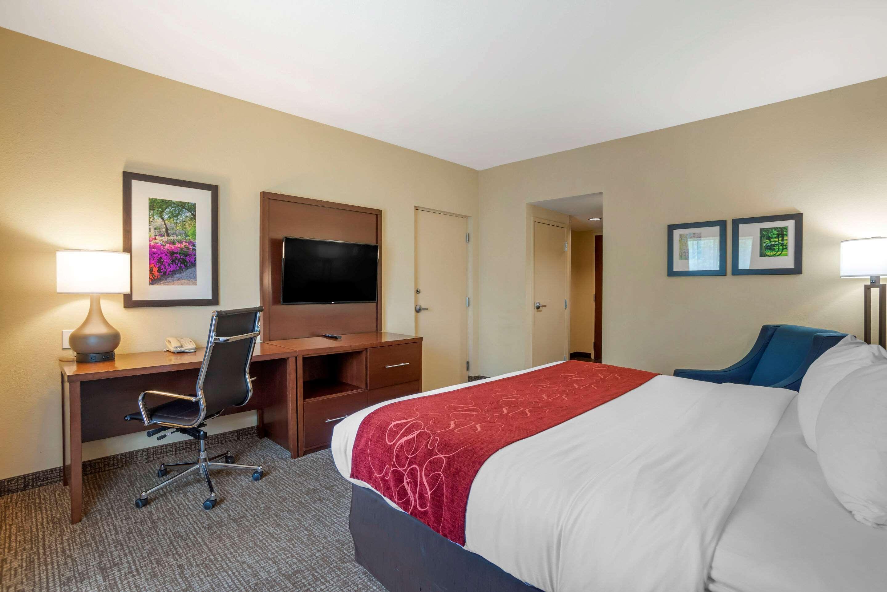 Comfort Suites Fredericksburg North Ngoại thất bức ảnh