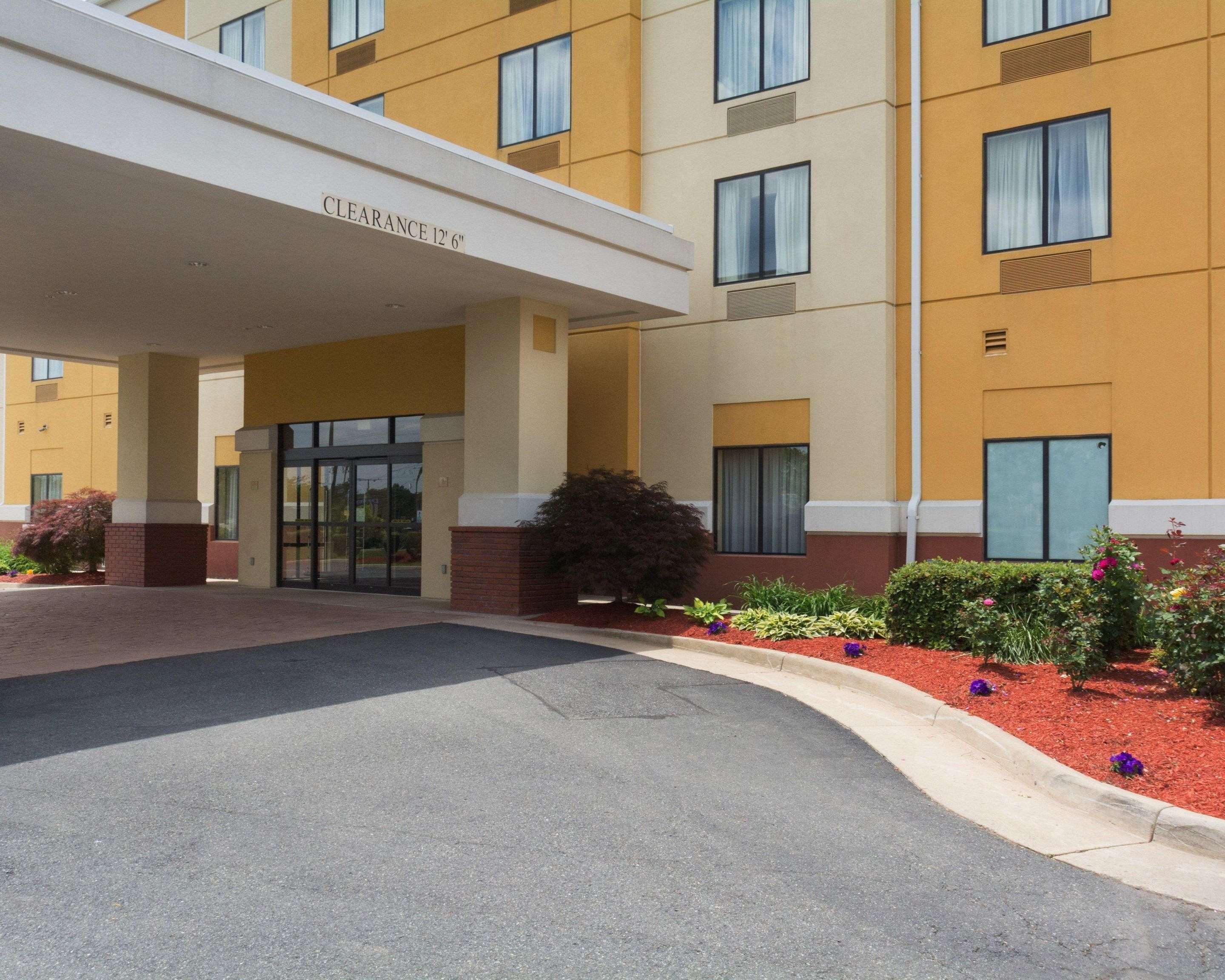 Comfort Suites Fredericksburg North Ngoại thất bức ảnh